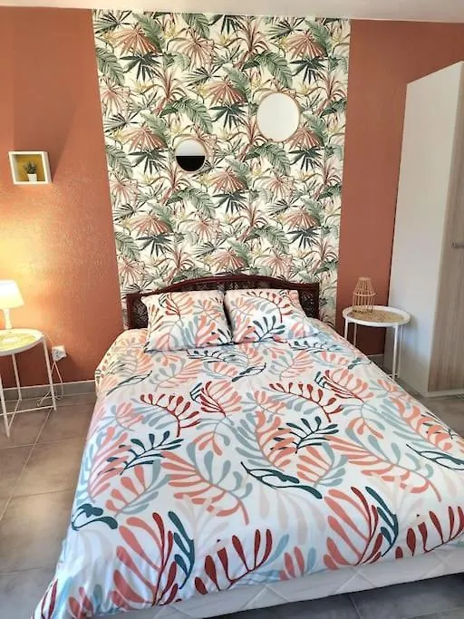 Appartement Joli Studio Renove Dans Station Balneaire. à Saint-Mandrier-sur-Mer