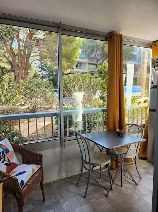 Appartement Joli Studio Renove Dans Station Balneaire. à Saint-Mandrier-sur-Mer 0*,